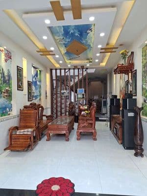 nhà hướng Tây.fun nội thất.gần kdc Vĩnh Lộc