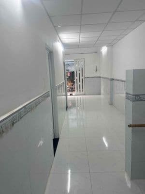 Tôi là chính chủ cần bán nhà mới xây 5 x 13 có gác gần chợ Hóc Môn