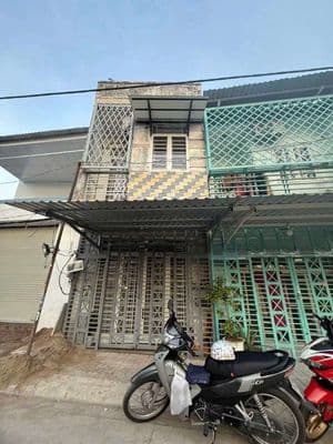 Cho Thuê Nhà Trệt Lầu , h 1716 Hùynh Tấn Phát , Nhà Bè.