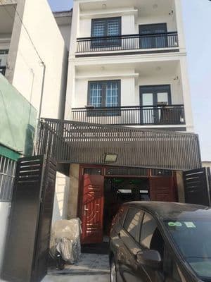 Bán nhà mặt tiền đường Nguyễn Thị Sáng