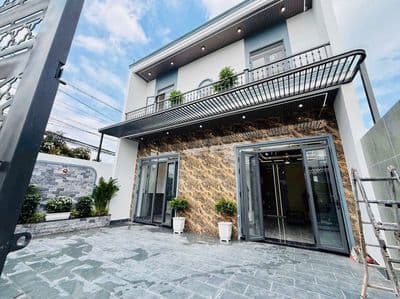 KẸT TIỀN BÁN GẤP Vila Mini Sân Vườn Góc 2 Mặt Tiền