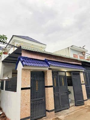 NHÀ DÂN NGANG 6m 1 trệt 1 lầu Sân xe Hơi - 4PN - Gần Trường Học