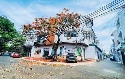 Nhà góc 2 mặt tiền - đường giáp hải và đường hải triều