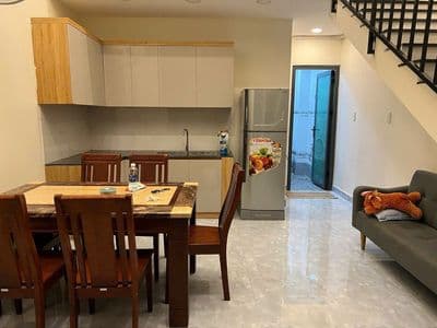 Cho thuê nhà nguyên căn hẻm lớn oto giá 8 triệu/tháng