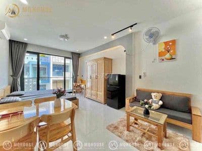 Căn hộ nằm gần mũi tàu trường chinh_cộng hòa_ban công_full nội thất