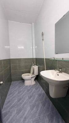 Nhà 1 / tỉnh lộ 10 ‘ 71 m 2 tầng ‘ 5 x 14 m giá 3x tl tương lai ‘ ra