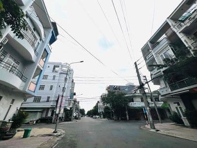 Nhà mặt tiền kinh doanh đường N4 gần song ngữ lạc hồng, chợ Bửu Long