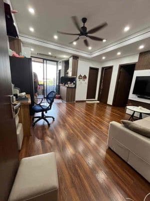 Cần bán nhanh căn hộ sổ đỏ 60m tại Toà Nơ 9 bán đảo Linh đàm