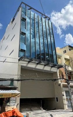 Tòa nhà mt ấp bắc_q.tb_7x18m_hầm trệt 4 lầu, thang máy, pccc.