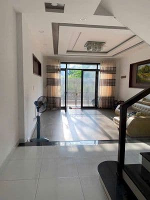Nhà Phố 3 tầng 5 phòng ngủ 6 tolet sổ hồng chính chủ