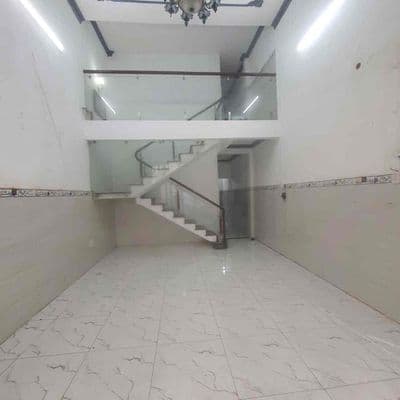 cho thuê nhà phan huy ích ( 4x15) lửng , 3pn , 2wc có phòng ngủ dưới