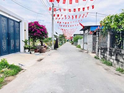 bán đất đg Thơ Lê KP4 trung tâm hắc dịch,dt:5x31 giá 1.4ty quá rẻ