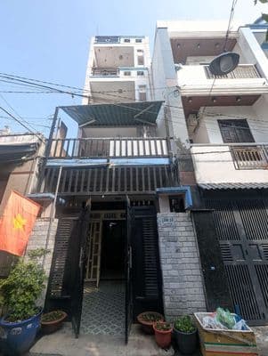 Bán gấp nhà hẻm xh 1358 go vấp