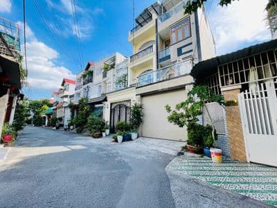 Bán Nhà Nội Thất Gỗ- Đặng Văn Bi- KDC HXH Né Nhau- 150M2- 14.8 TỶ