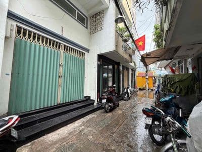 Nhỉnh 6 Tỷ - Hẻm 3 Gác Thông Huỳnh Văn Bánh - Phan Đình Phùng - 3 Tầng