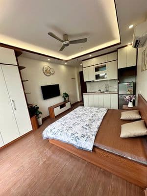 Cho thuê căn hộ studio ban công đầy đủ nội thất nằm thụy khuê - tây hồ