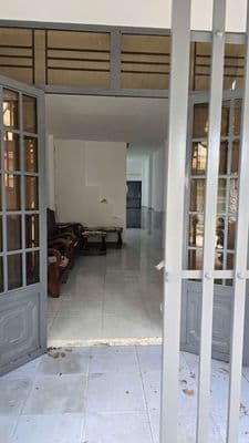 cho thuê nhà nguyên căn 2 pn gần chợ thới tứ
