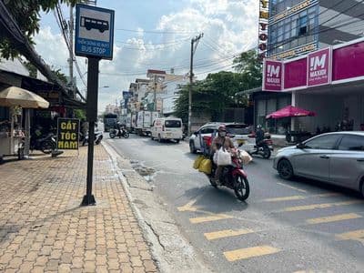 Cho Thuê Mặt Tiền Kinh Doanh + Kho 800m
