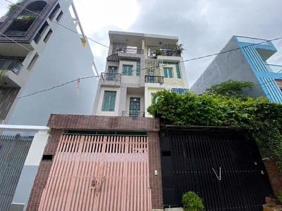 9,5 Tỷ ! Nhà 496/ Dương Quảng Hàm, dt 4mx17m, kc 4 tầng - Hẻm to