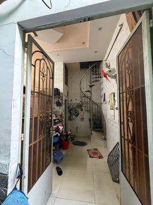 Mặt tiền cô Giang Quận 1 ngan 3,6x25 khu sầm uất nhà 1 trệt 1 lầu