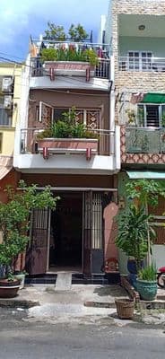 Bán nhà mặt phố đường thái phiên, quận 11