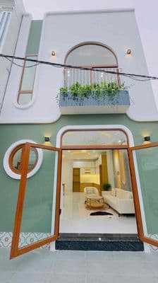 Nhà lầu mới 100% full nội thất hoàn công hẻm 2 gần Chợ Da Liễu đ.3/2 C
