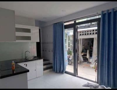 Cho thuê nhà 7 x 5m 2 lầu sẵn nội thất 2pn ,sát đường t6 tây thạnh