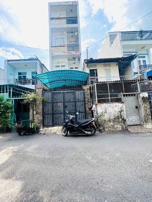 Bán CHDV Xe Hơi Thông PVC - 84M2 Khoáng 16Tr - 7 Phòng - Gần Emart