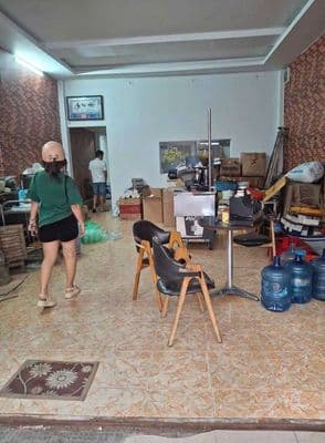 Cho thuê nhà 6 x 17m trệt lửng 3pn mới đẹp sát hồ bơi tây thạnh 15tr