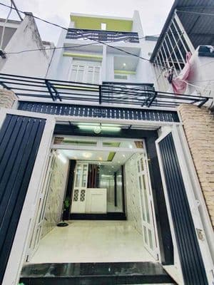Nhà đẹp, gần mặt tiền phạm thế hiển, 3 tầng (3.6x15m)