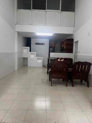 Cho thuê nhà nguyên căn(dt:4,2x20m, 3pn2wc) Quang Trung p10 GV