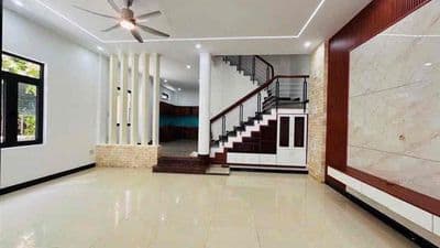 Cho thuê nhà đẹp 4pn khu an thượng gần biển