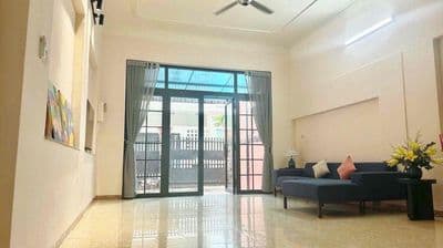 Nhà đẹp chế lan viên,gần biển mỹ khê,3pn,3wc