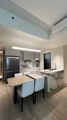 *gấp* cần bán căn hộ