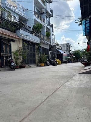 Oto đổ cửa , lê văn quới , 64m2 ( 4 x 16 ) , 2tầng , không quy hoạch