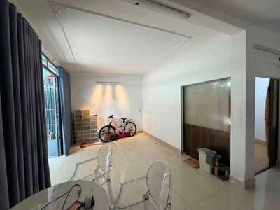 nhà đẹp vô ở liền 1 lầu có st 2 phòng ngủ có nội thất đầy đủ