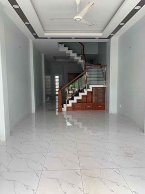 Nhà thuê 4 Tầng mới-4 x 20-4pn,5 Wc Mt đường 40m -KDC Cao Lỗ P4Q8