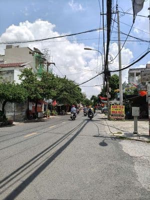 Cho Thuê Mặt Tiền 5x25 gần Nguyễn Văn Quá p Đông Hưng Thuận