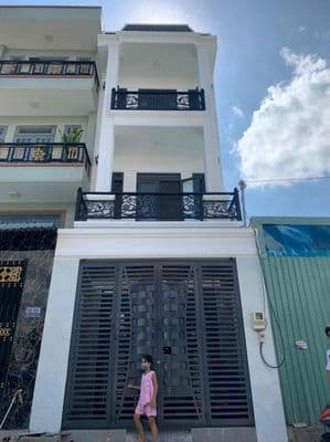 Cho thuê nhà - hẻm 47 trường lưu - 9 tr/ tháng