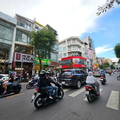 Bán nhà mặt tiền Sư Vạn Hạnh.P12 Quận 10 ngay Vạn Hạnh Mall, chỉ 2x tỷ