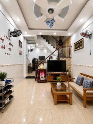 Nhà 49,5m2, gần Mầm Non Nguyệt Quế - Lê Văn Qu Ko lộ giới