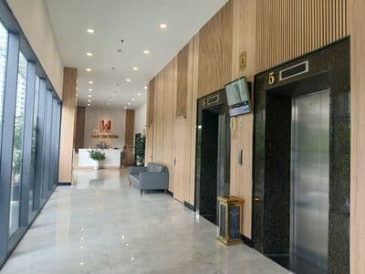 Cho thuê 240m2 sàn văn phòng khu Ngoại giao đoàn