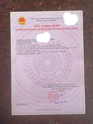 cần bán 2 miếng đất thổ 1 phần giữa