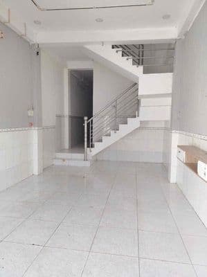 Nhà cho thuê khu C phạm Hùng hẻm 3 gác tới nhà Gần chợ gần Nhà t