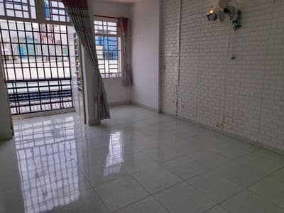 Cho giáo viên thuê lầu 1 gồm 3 phòng ngủ