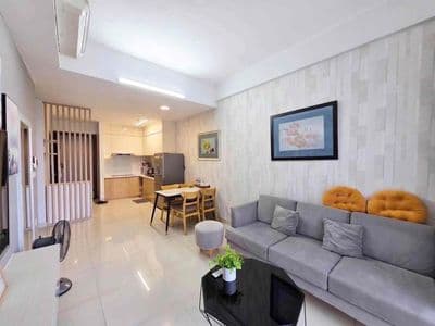 Bán căn hộ 2PN 2WC full nội thất cao cấp giá chỉ 5.78 tỷ gần sân bay