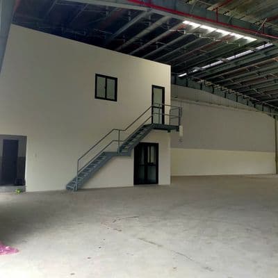 Cho thuê kho xưởng trong Kcn Lê Minh Xuân 3, Dt 2.000m2, Pccc tự động