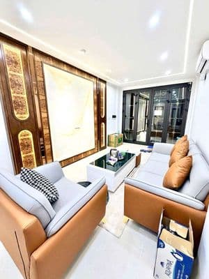 TT Cầu Giấy - Hạ Yên Quyết 36m2 7 tầng thang máy - full đồ nhỉnh 12đ