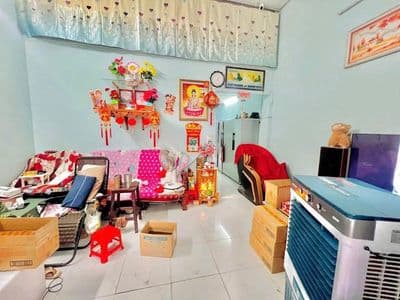 Bán căn nhà gác lửng dọn vào ở ngay dt 59m2 ở gần chợ bắp 735 triệu.
