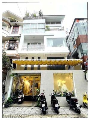 cho thuê nhà mặt tiền 8m tại khu phố đường hoa Quận Phú Nhuận